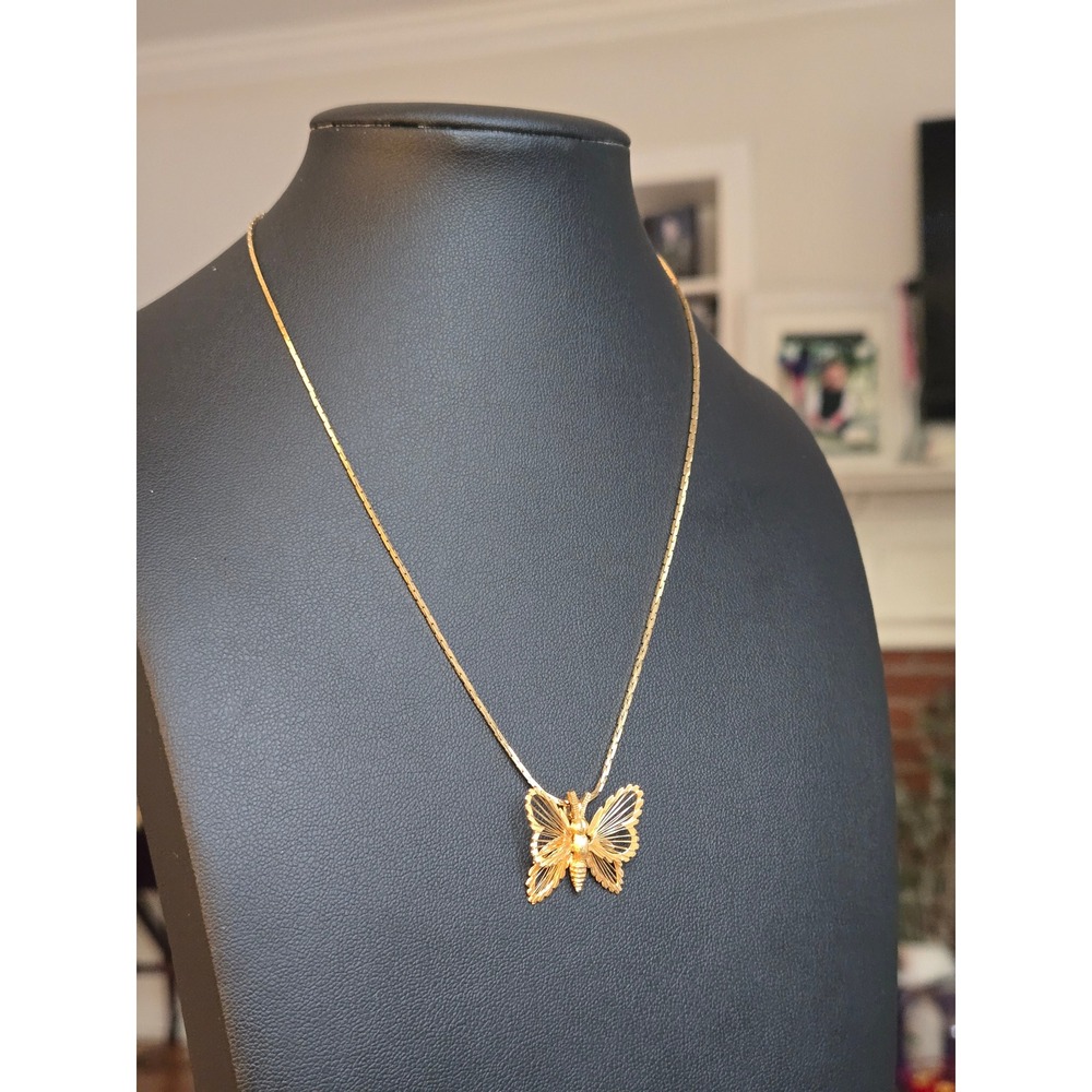 Monet Gold Tone Delicate Wire Filigree Butterfly Pendant Necklace Vintage